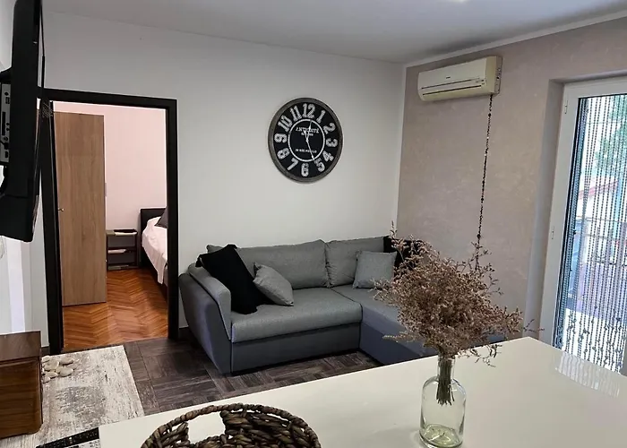 Holiday Lupita 2 Tatil Evi